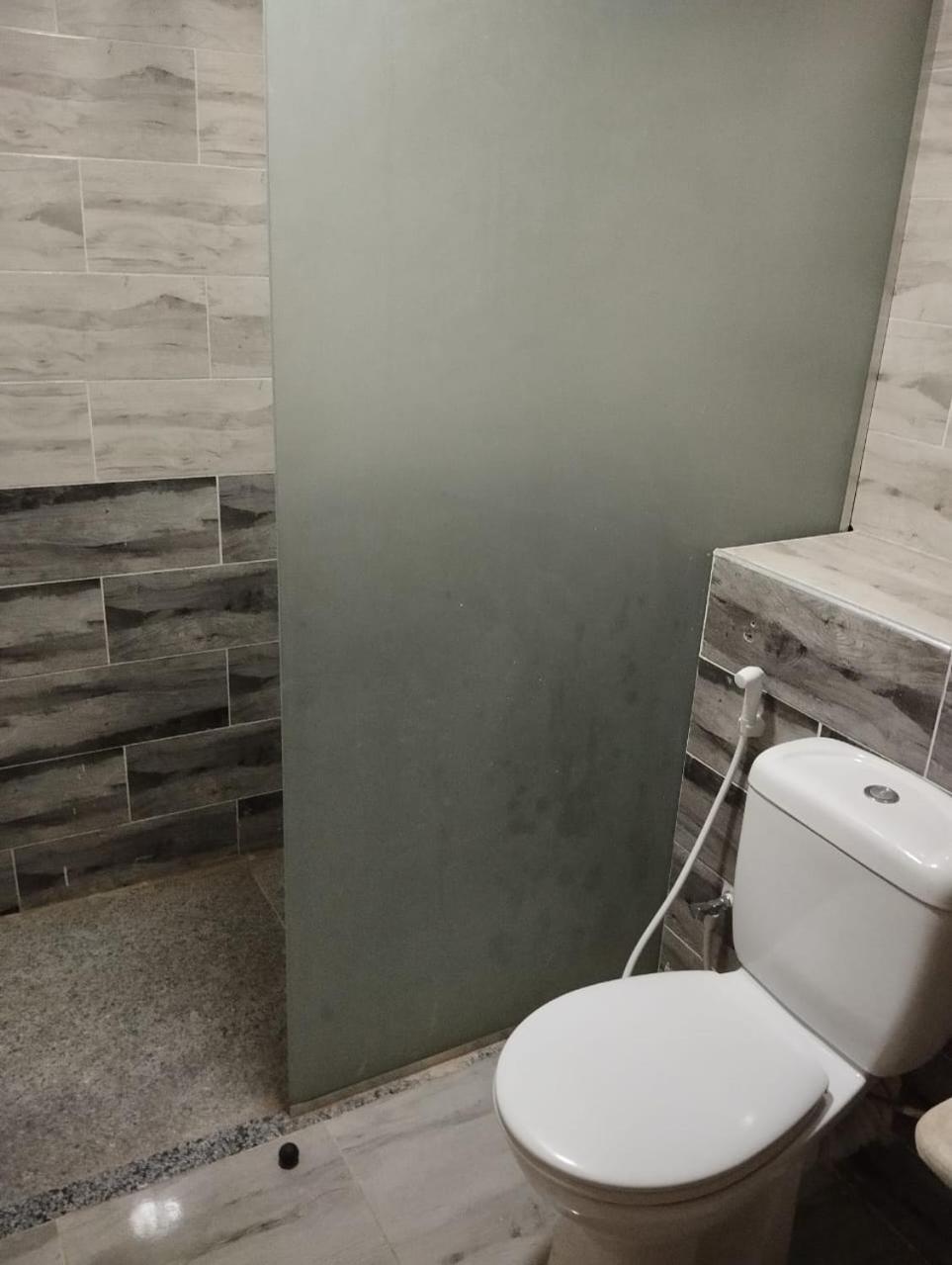 Cecelia Furnished For Rent Appartement *